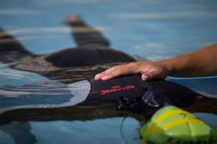 Entrenamiento de apnea en piscina